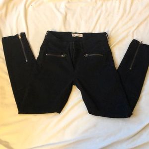 Gap True Skinny Jeans